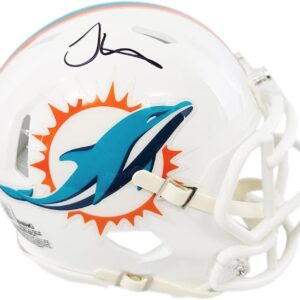 Tyreek Hill Autographed Miami Dolphins Football Mini Helmet – Hand Signed & Beckett Grading Services Authenticated